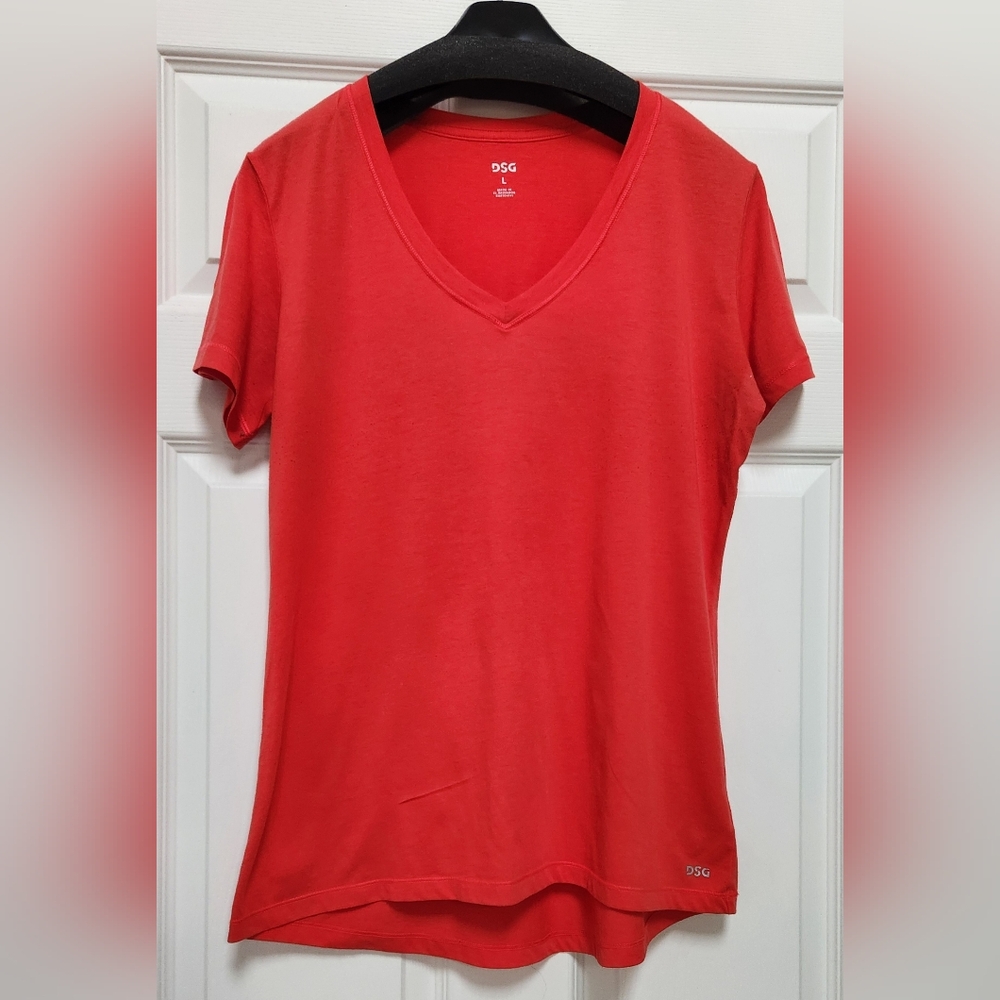DSG Red Fitted Short Sleeve Tee